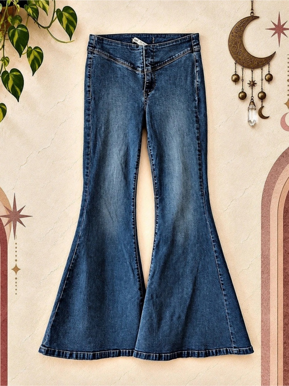 Free People 70s Bell Bottom Flare Jeans — Size 28
